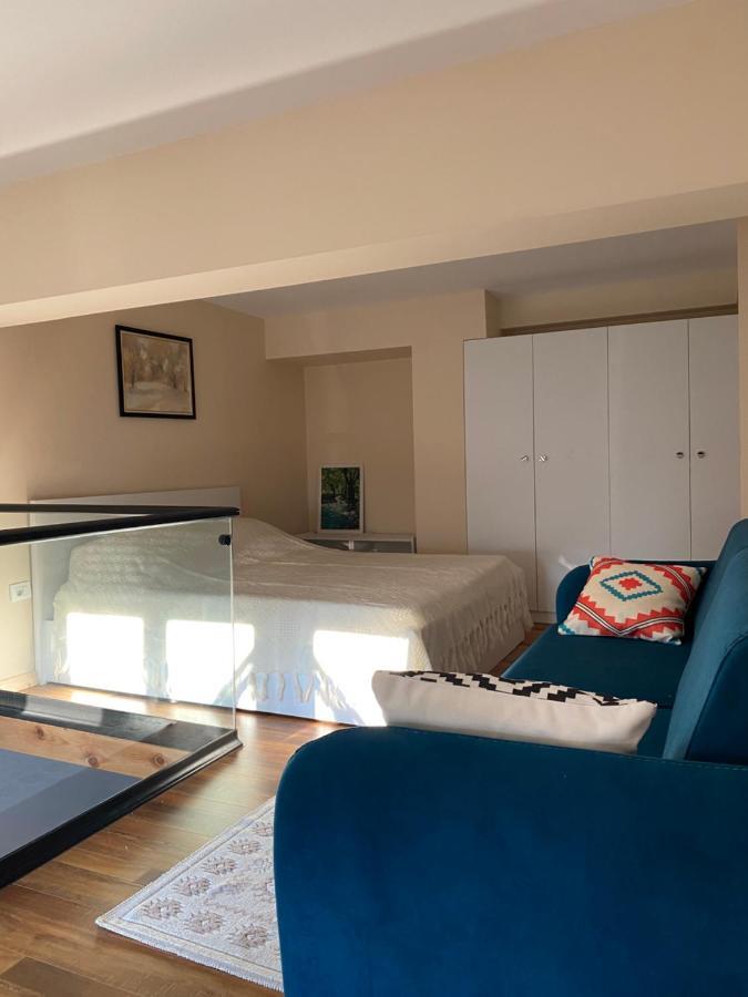 Jon'S Duplex Apartment Tiranë Ngoại thất bức ảnh